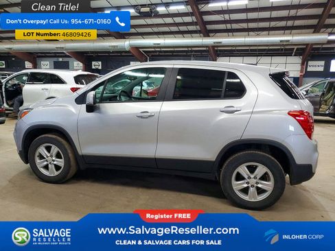 Used 2017 Chevrolet Trax LS w/ Fleet Convenience Package image 3