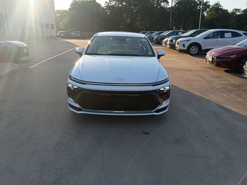 Used 2025 Hyundai Sonata SEL FWD image 4