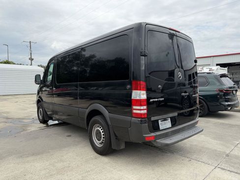 Used 2016 Mercedes-Benz Sprinter 2500 image 14