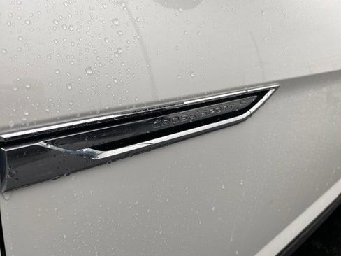 New 2026 Volkswagen Atlas Cross Sport SE image 14