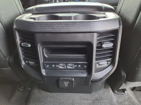 Used 2022 RAM 1500 Limited AWD/4WD image 19