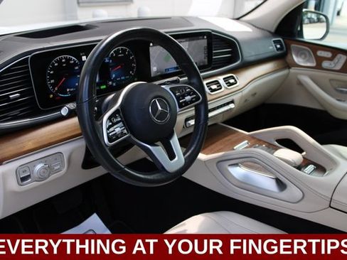 Used 2021 Mercedes-Benz GLS 450 4MATIC image 2