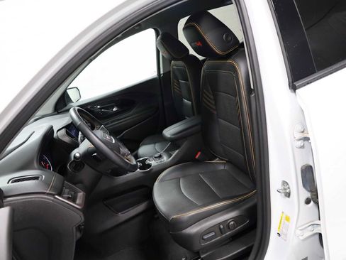 Used 2023 GMC Terrain AT4 w/ Tech Package AWD/4WD image 5