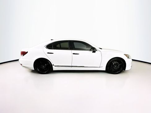 Used 2015 Lexus LS 460 Crafted Line image 10