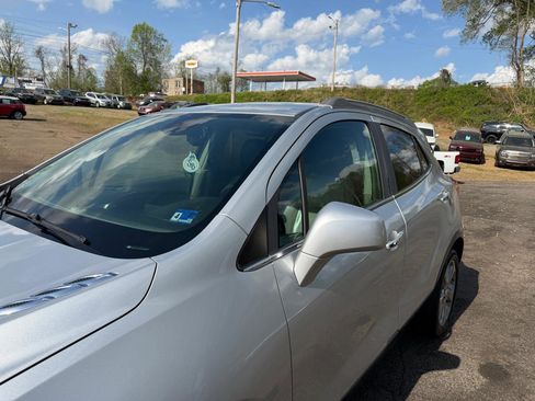 Used 2013 Buick Encore Leather image 10