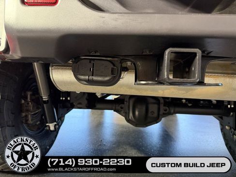 Used 2025 Jeep Wrangler Unlimited Rubicon AWD/4WD image 11
