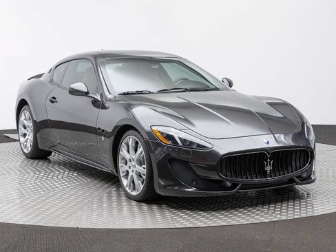 Used 2017 Maserati GranTurismo Sport RWD image 4