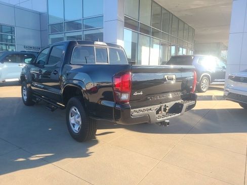 Used 2020 Toyota Tacoma SR image 5
