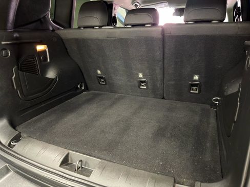 Used 2020 Jeep Renegade Sport FWD image 37