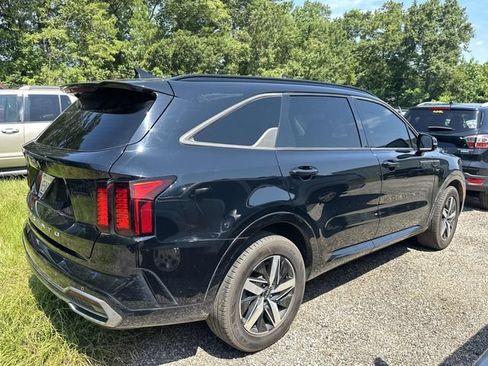 Used 2022 Kia Sorento S FWD image 13