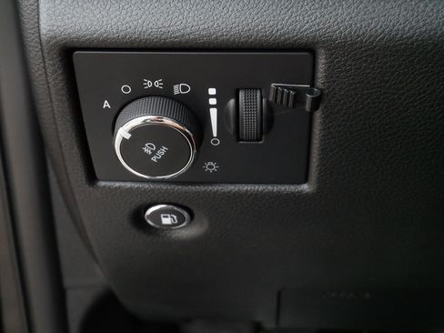Used 2022 Jeep Grand Cherokee Laredo X AWD/4WD image 27