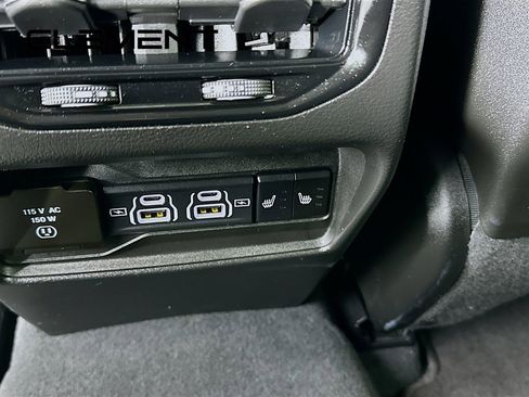 Used 2022 Jeep Grand Cherokee Limited 4xe image 34