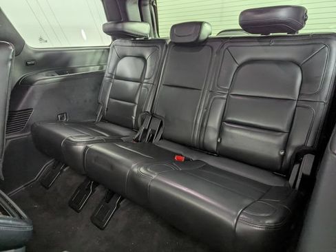 Used 2020 Lincoln Navigator Reserve w/ Equipment Group 208A Reserve AWD/4WD image 18