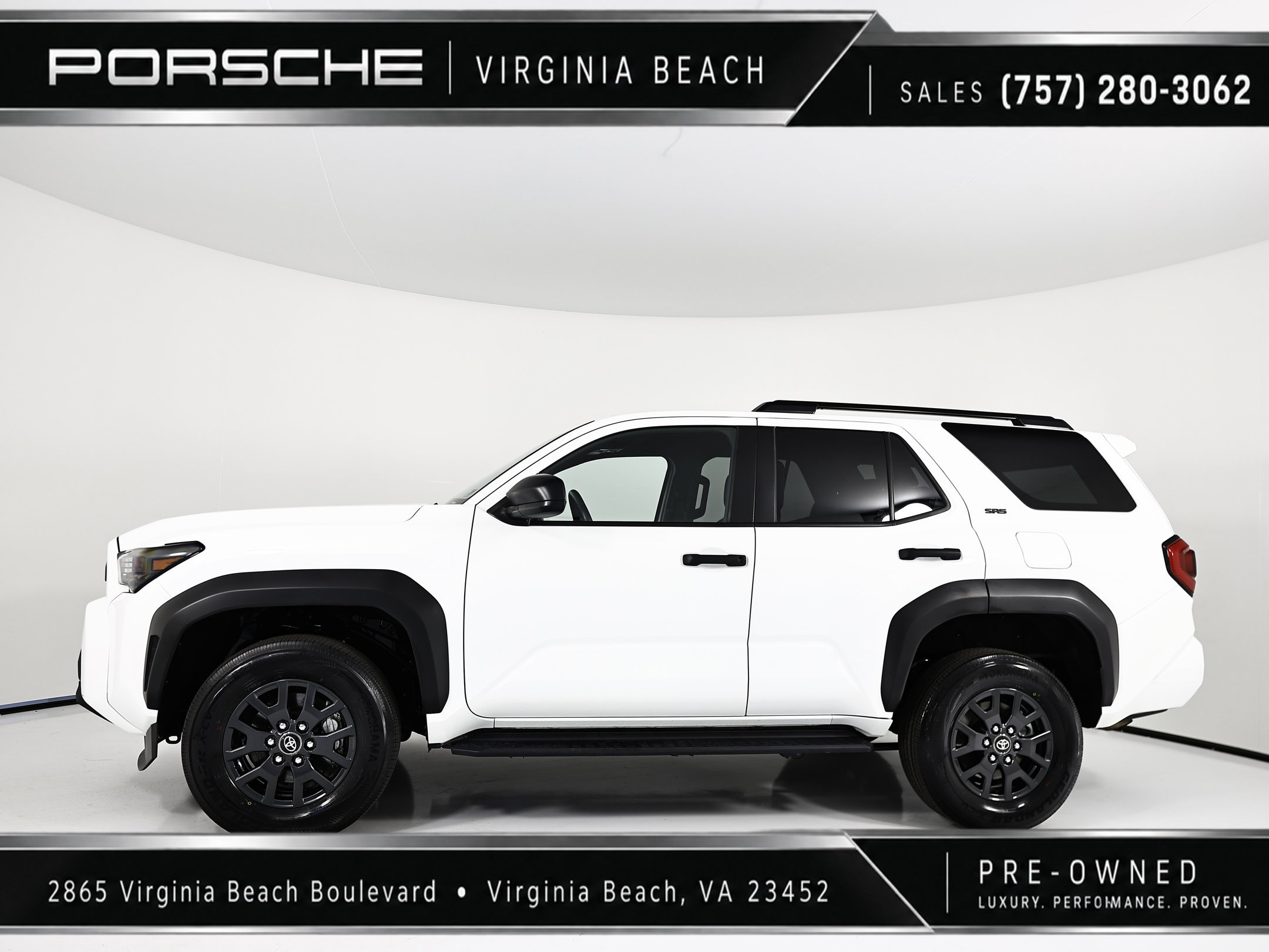 Used 2025 Toyota 4Runner SR5 AWD/4WD image 2