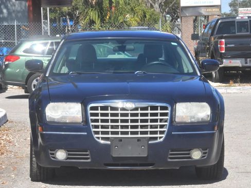 Used 2005 Chrysler 300 Touring w/ Sound Group RWD image 5