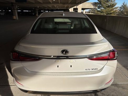 New 2025 Lexus ES 350 w/ Premium Package image 4