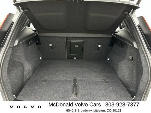 Certified 2024 Volvo XC40 B5 Plus w/ Protection Package Premier AWD/4WD image 24