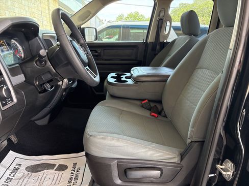 Used 2019 RAM 1500 Tradesman w/ Chrome Plus Package RWD image 13