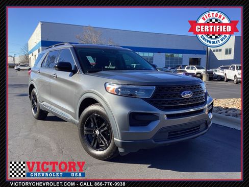 Used 2022 Ford Explorer XLT image 1