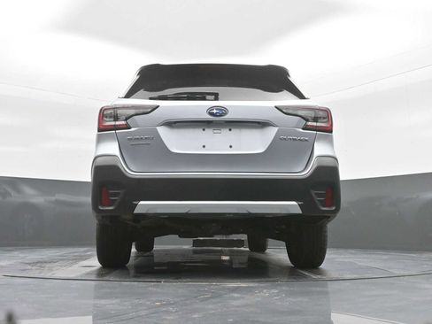Used 2022 Subaru Outback Limited image 30