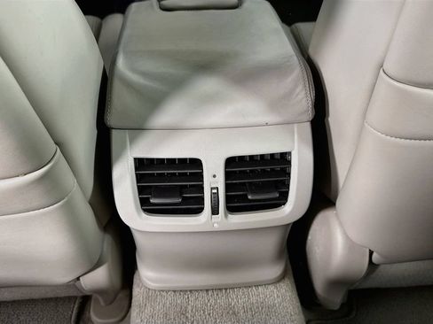 Used 2009 Acura TL w/ Technology Package FWD image 28