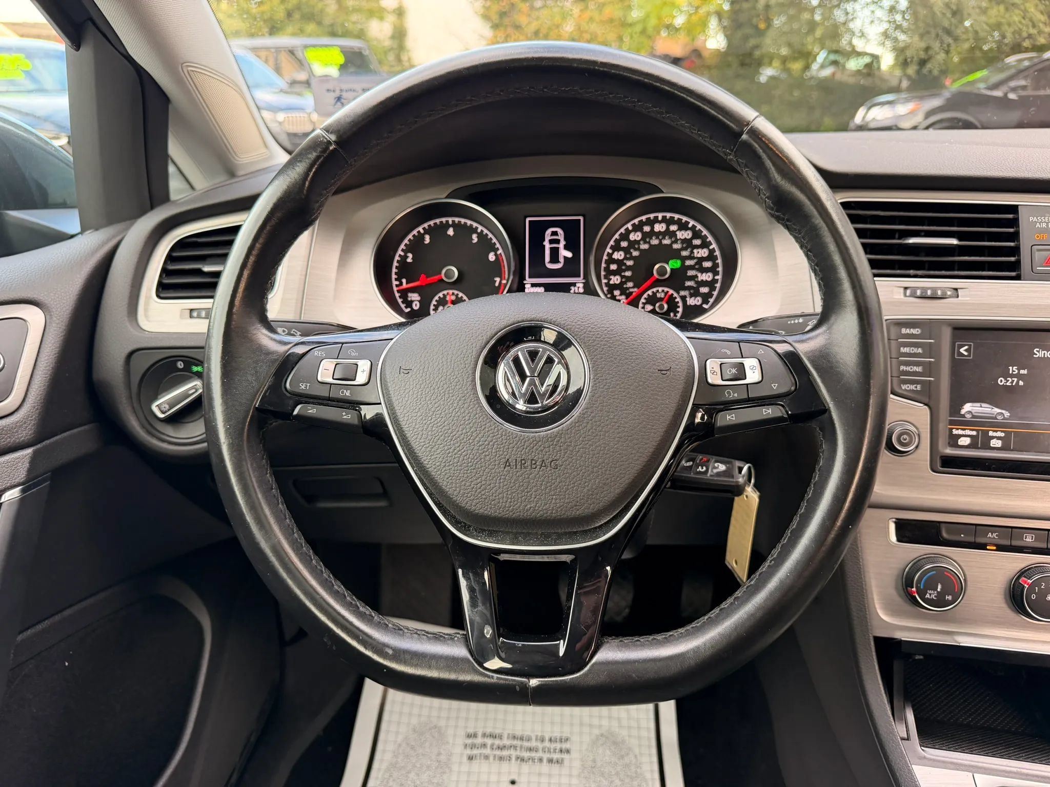 Used 2016 Volkswagen Golf S FWD image 18