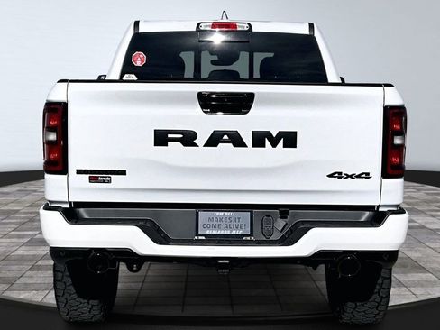 New 2026 RAM 1500 Big Horn AWD/4WD image 17
