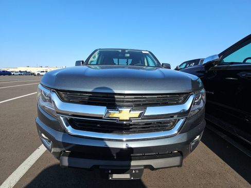 Used 2017 Chevrolet Colorado LT w/ LT Convenience Package RWD image 2