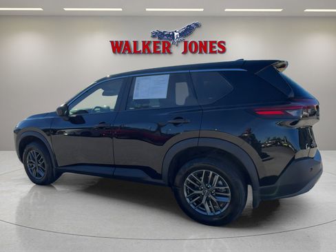 Used 2023 Nissan Rogue S image 5