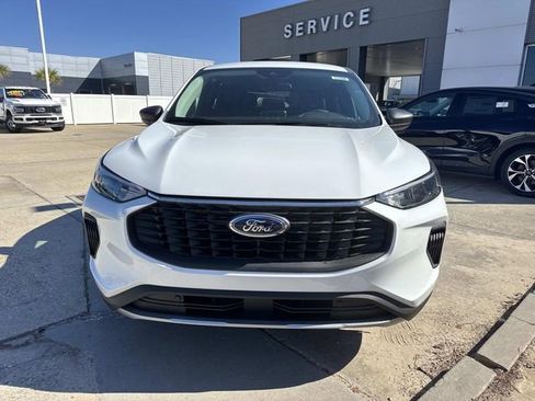 New 2026 Ford Escape Active image 2