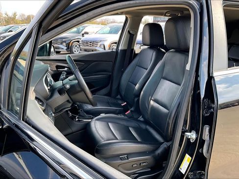 Used 2019 Buick Encore Essence image 7