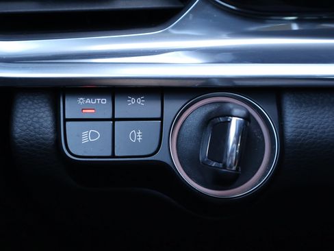 Certified 2023 Porsche Panamera 4 AWD/4WD image 22