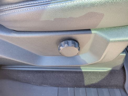 Used 2018 Ford F150 XLT image 8