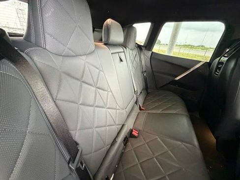Used 2024 BMW iX xDrive50 w/ Premium Package AWD/4WD image 21