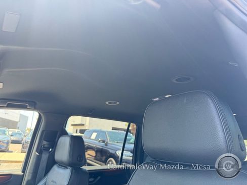 Used 2025 GMC Yukon XL Denali AWD/4WD image 26