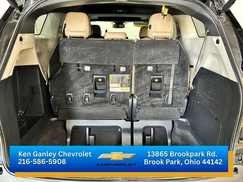 Used 2022 Toyota Sienna XLE FWD image 18