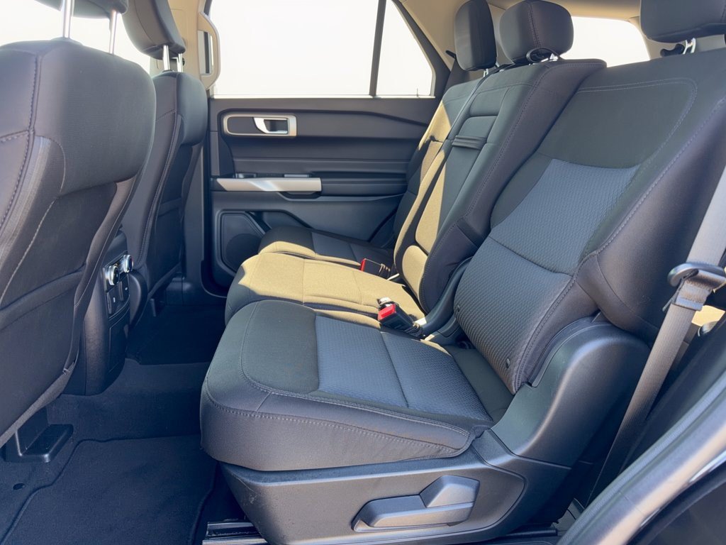 Certified 2023 Ford Explorer XLT RWD image 25