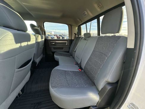 Used 2019 RAM 1500 Classic SLT w/ Luxury Group image 23