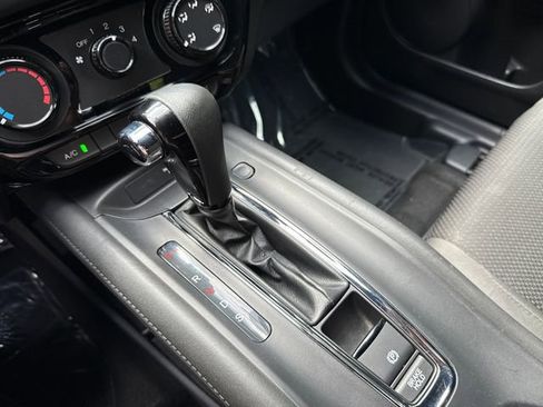 Used 2019 Honda HR-V Sport image 20