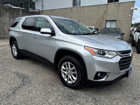 Used 2019 Chevrolet Traverse LT AWD/4WD image 9