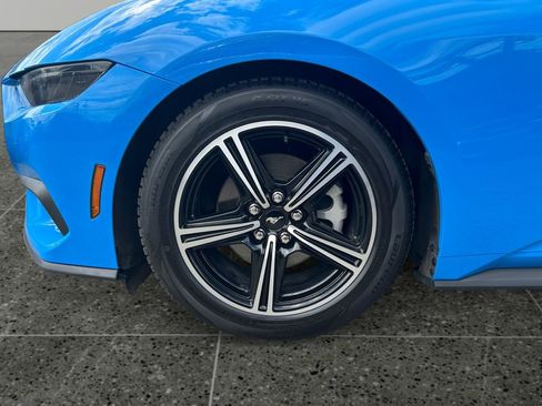 Used 2025 Ford Mustang Premium RWD image 4