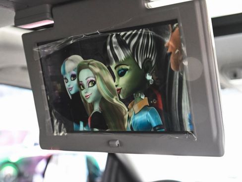 Used 2016 Cadillac Escalade ESV Premium image 36