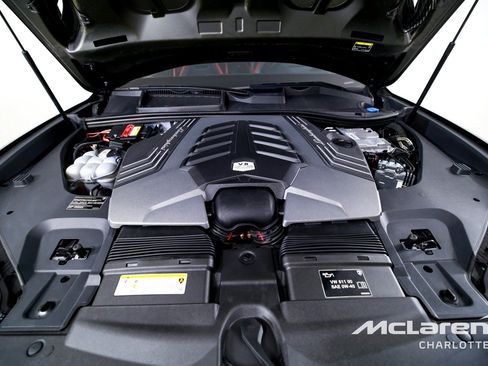 Used 2023 Lamborghini Urus S AWD/4WD image 36