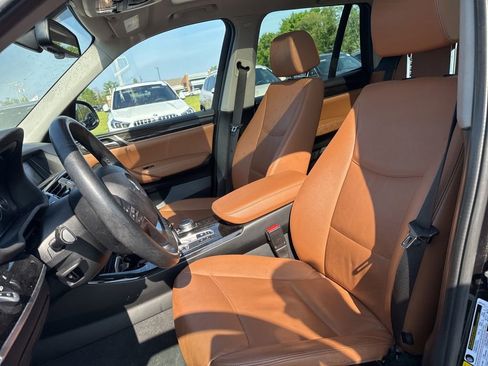 Used 2017 BMW X3 xDrive28i AWD/4WD image 9