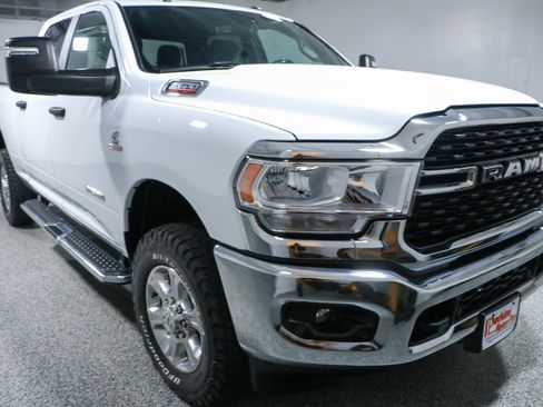 Used 2024 RAM 2500 Big Horn w/ Off Road Package AWD/4WD image 5