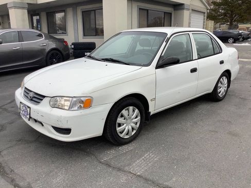 Used 2002 Toyota Corolla CE image 2