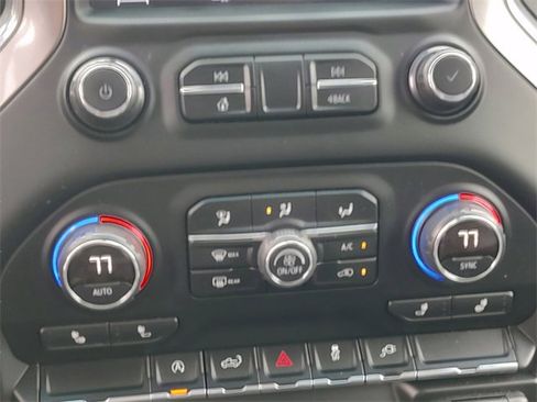 Used 2019 Chevrolet Silverado 1500 LTZ image 19