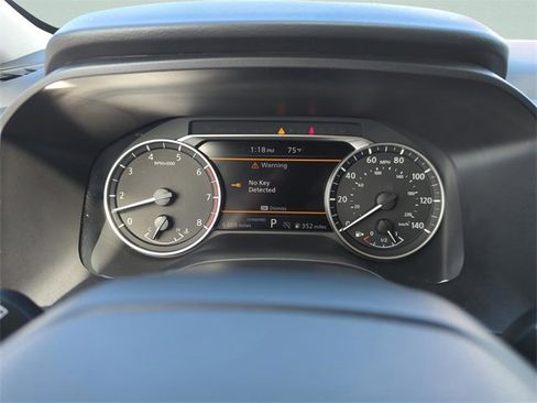 Certified 2025 Nissan Rogue S image 41