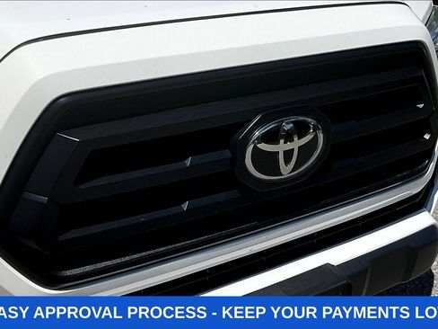 Used 2020 Toyota Tacoma SR w/ SR Convenience Package RWD image 31