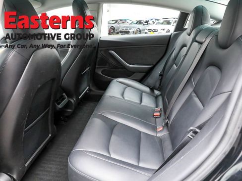 Used 2018 Tesla Model 3 Long Range image 19